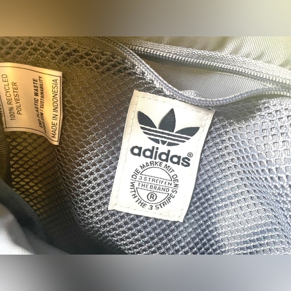 NWOT Adidas Original Trefoil 2.0 Mini Small Travel Backpack RARE Almost Yellow - Picture 7 of 10